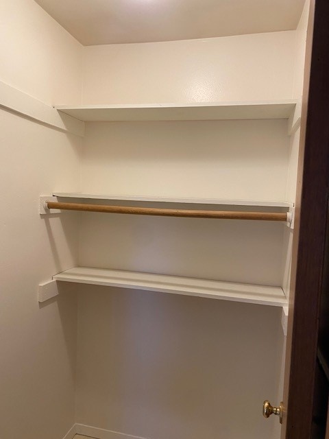 335 Knapman #1 closet